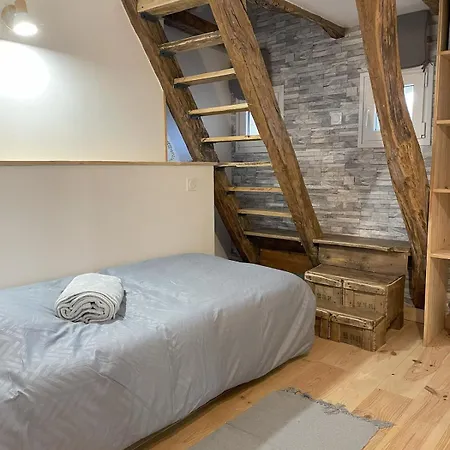 Maison De Charme 4 Personnes Hébergement de vacances Montvalent